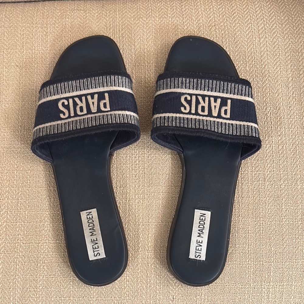 Steve Madden navy blue Sandals Sleek Comfort